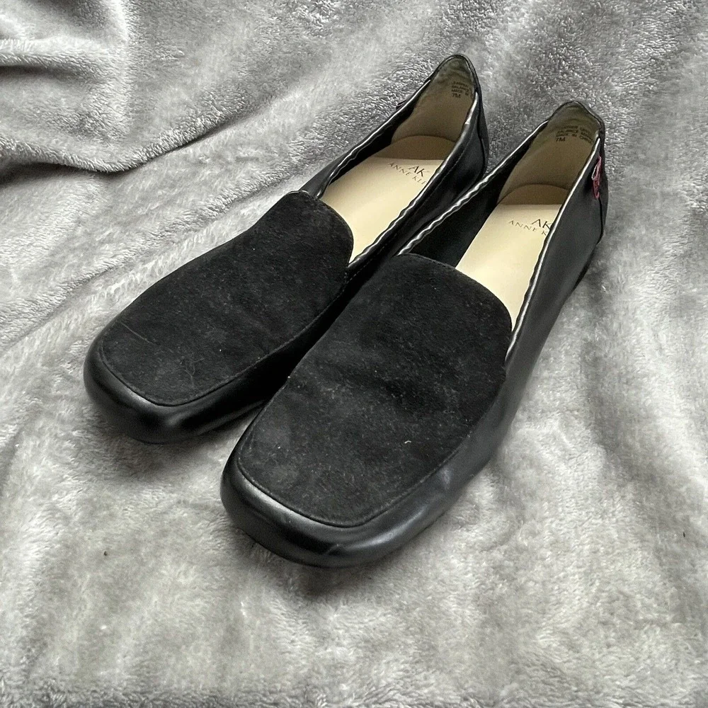 Women's Anne Klein Leather Loafers Shoes Size 7 Gently Worn Good Condition!